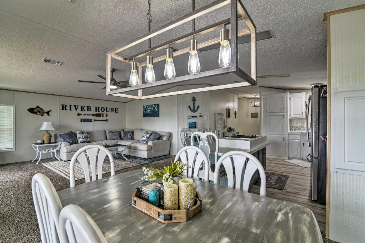 Retreat On The River With Boat Dock, Porch, And Grill! Homosassa Luaran gambar