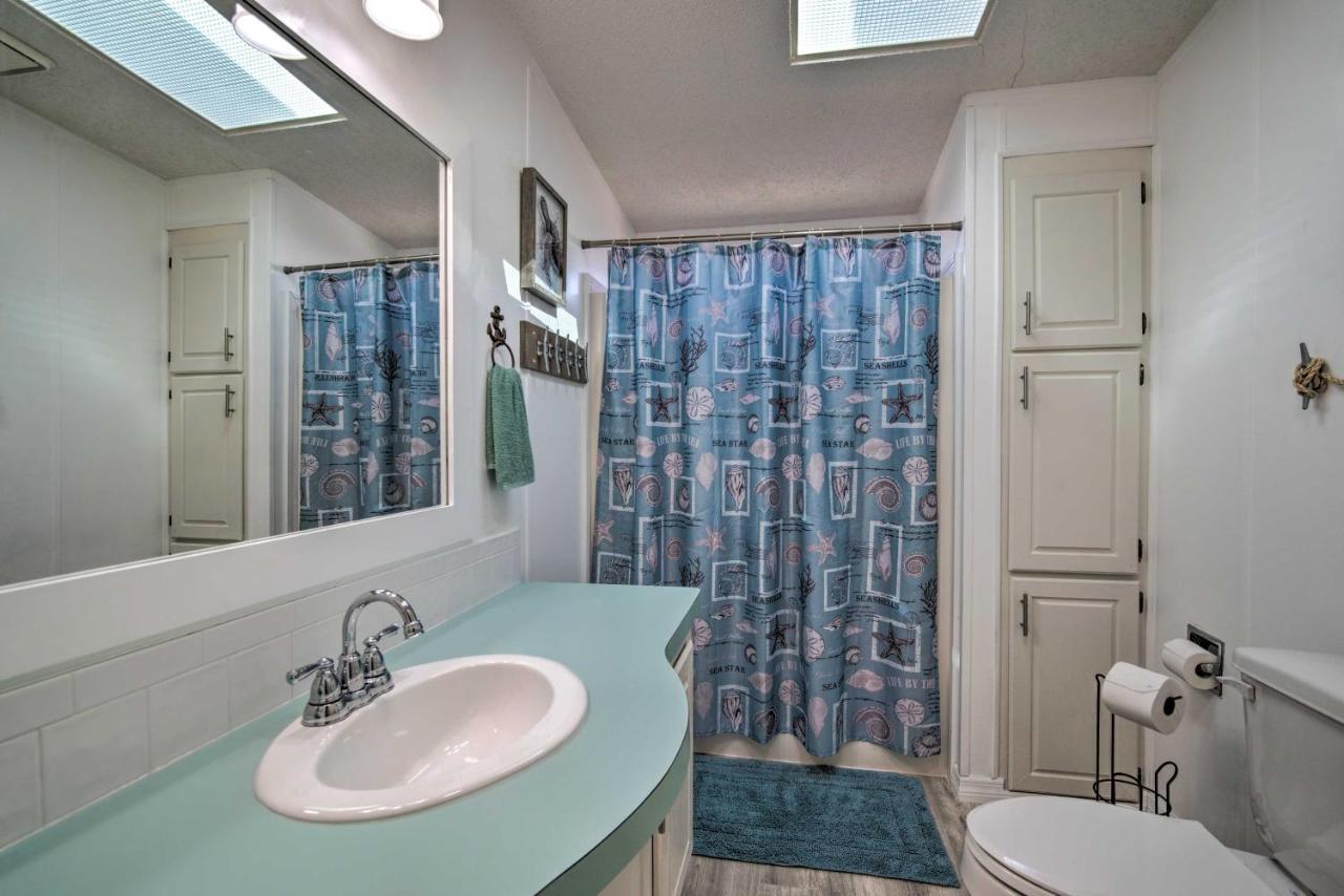 Retreat On The River With Boat Dock, Porch, And Grill! Homosassa Luaran gambar