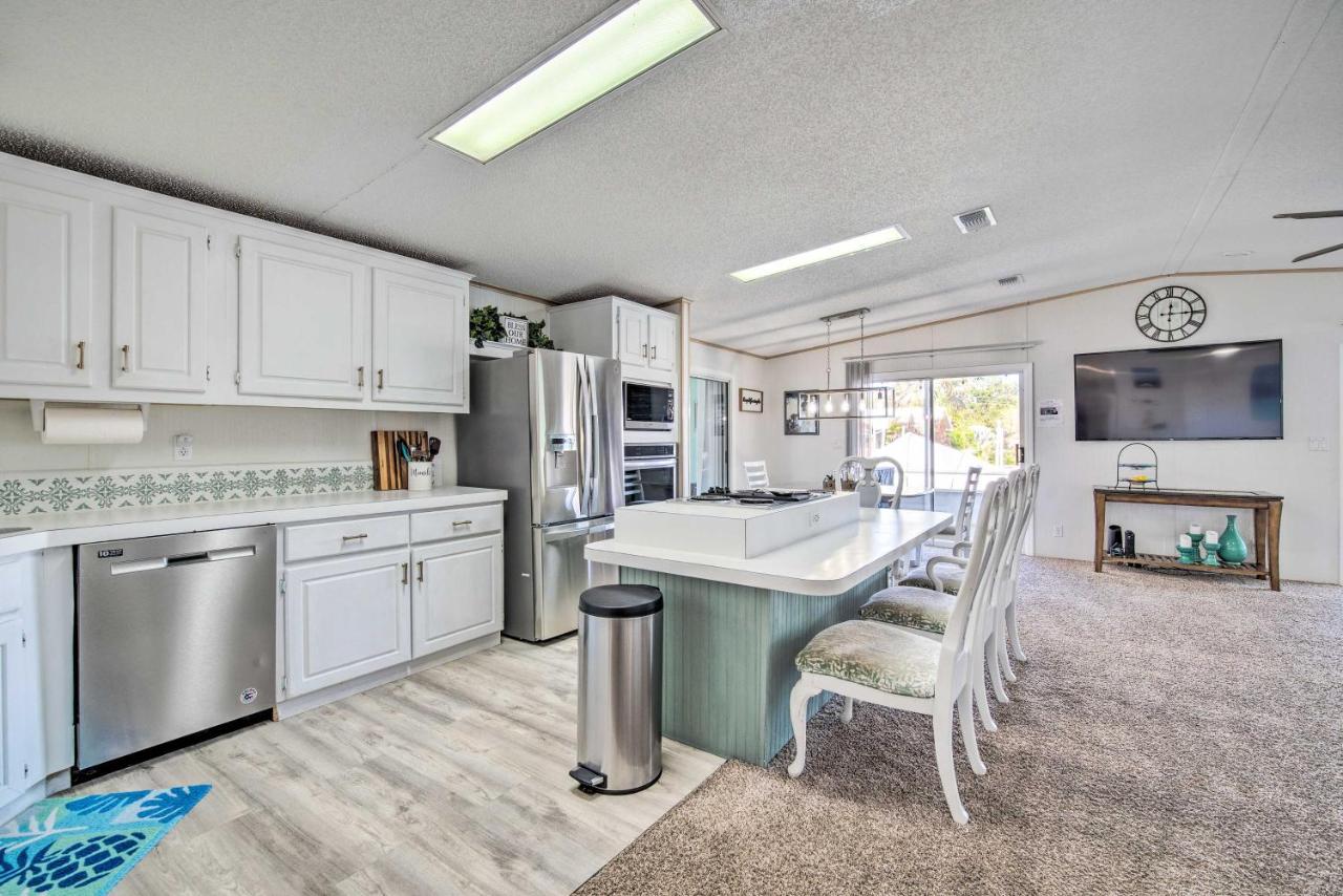Retreat On The River With Boat Dock, Porch, And Grill! Homosassa Luaran gambar